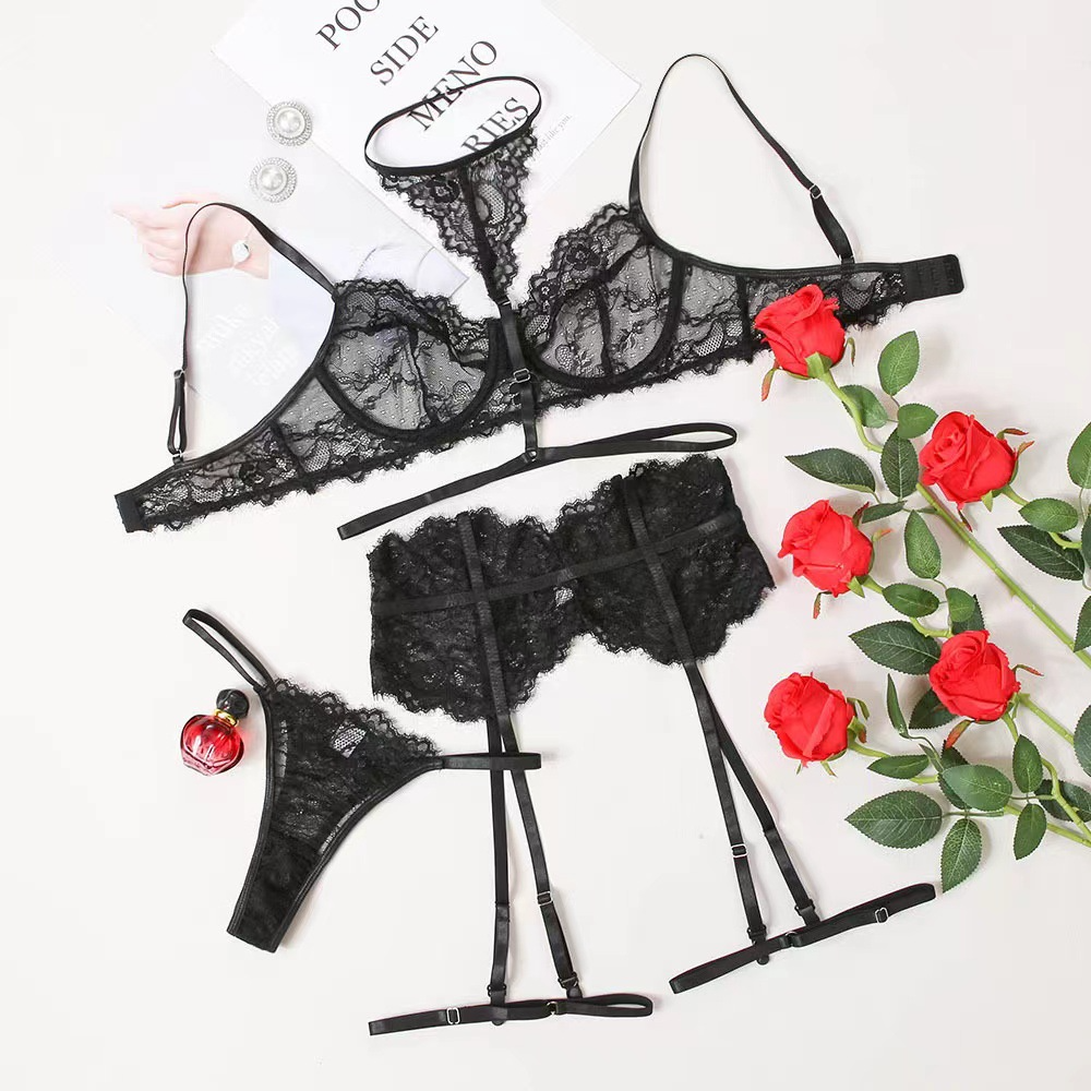 Conjunto de lencería de liguero y cuello halter